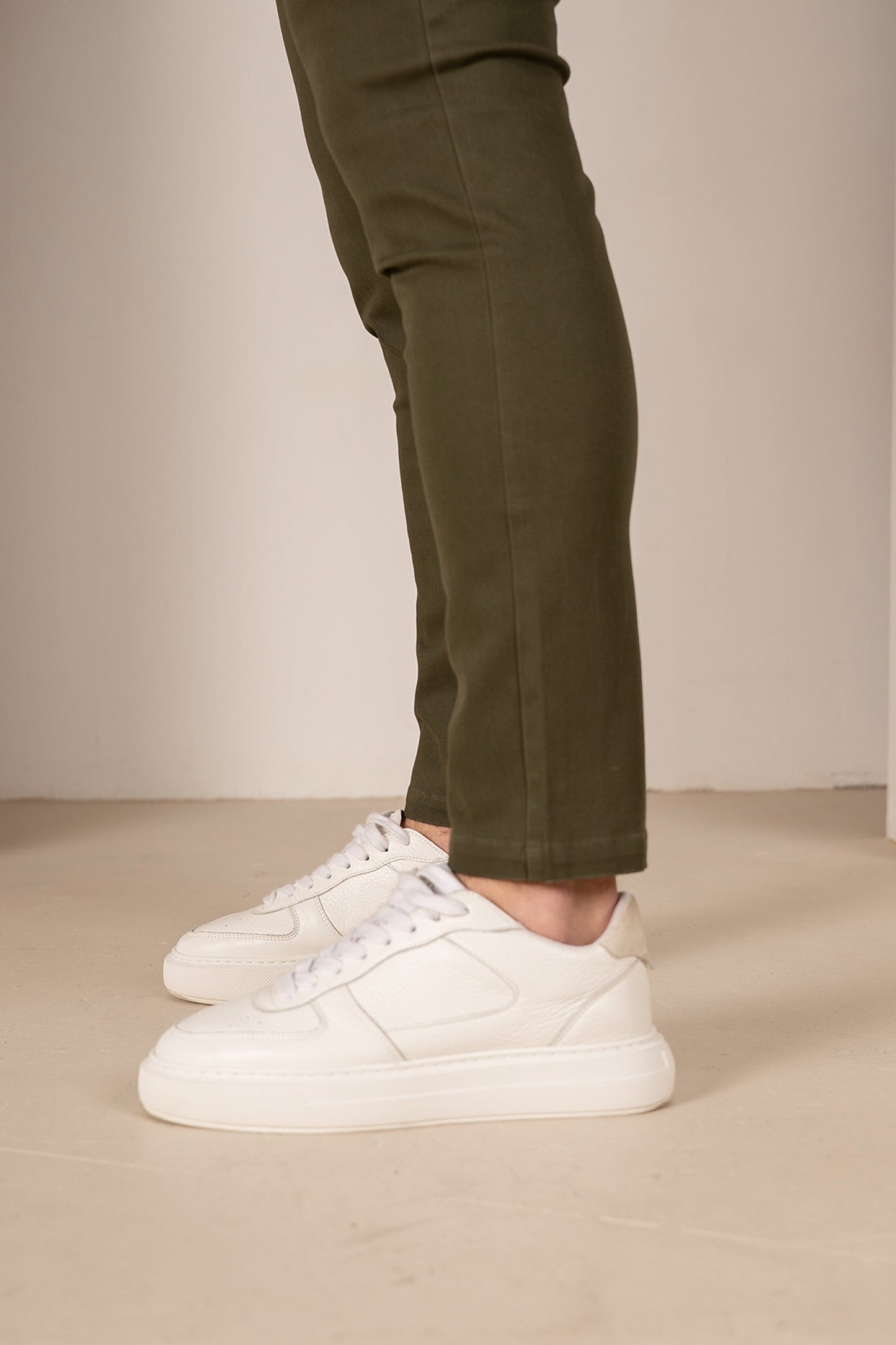 Tailored Buckle Chino - Khaki